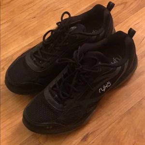 Ryka devotion XT cushioned gym shoes size 10